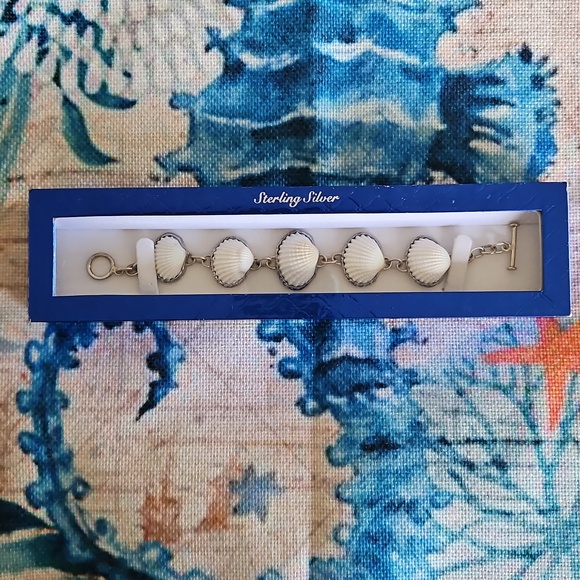 Sterling Silver Shell Bracelet - Picture 5 of 16